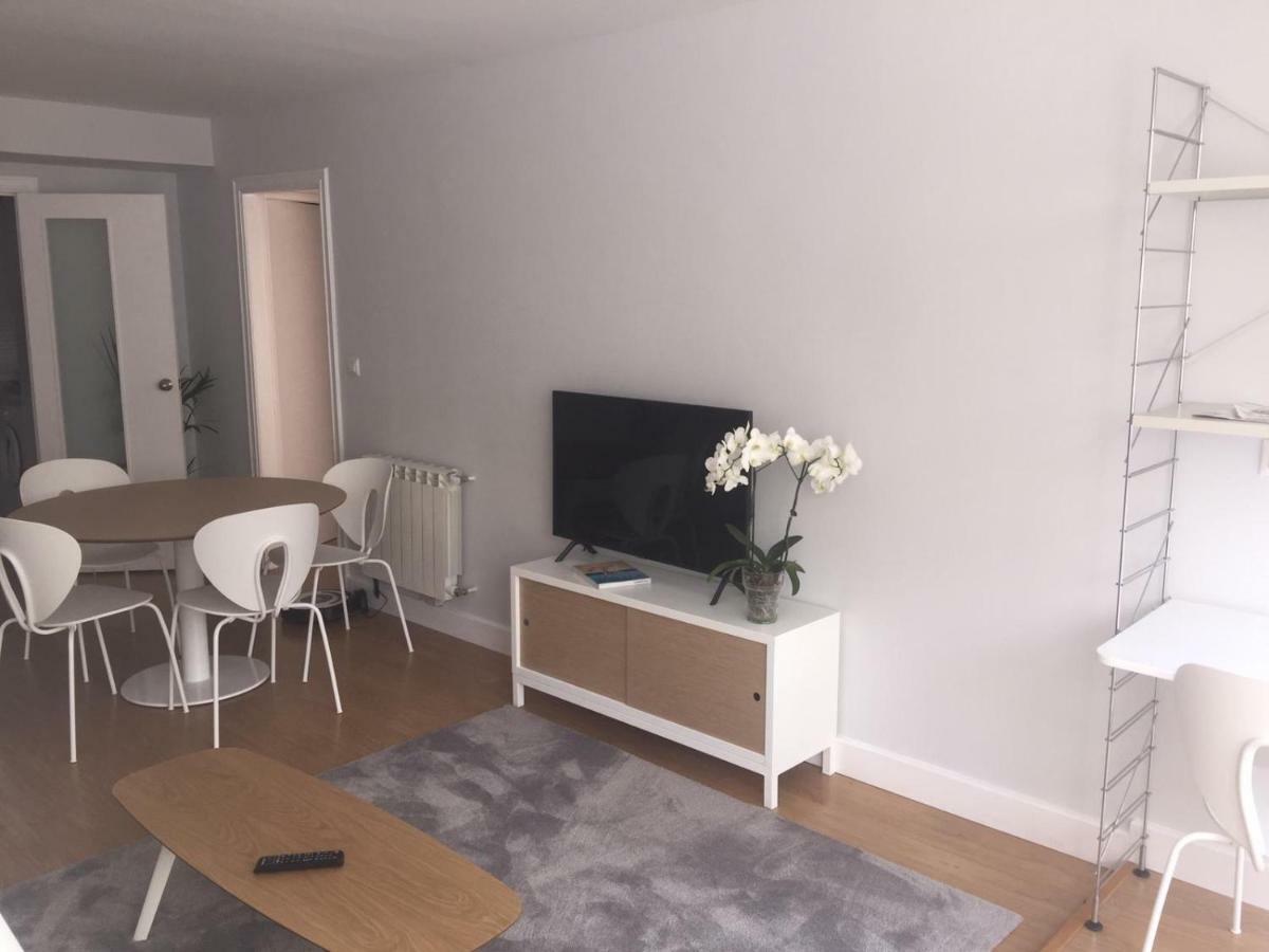 Apartamento De La Luz Centrico En Nautico -Parking Vigo Ngoại thất bức ảnh